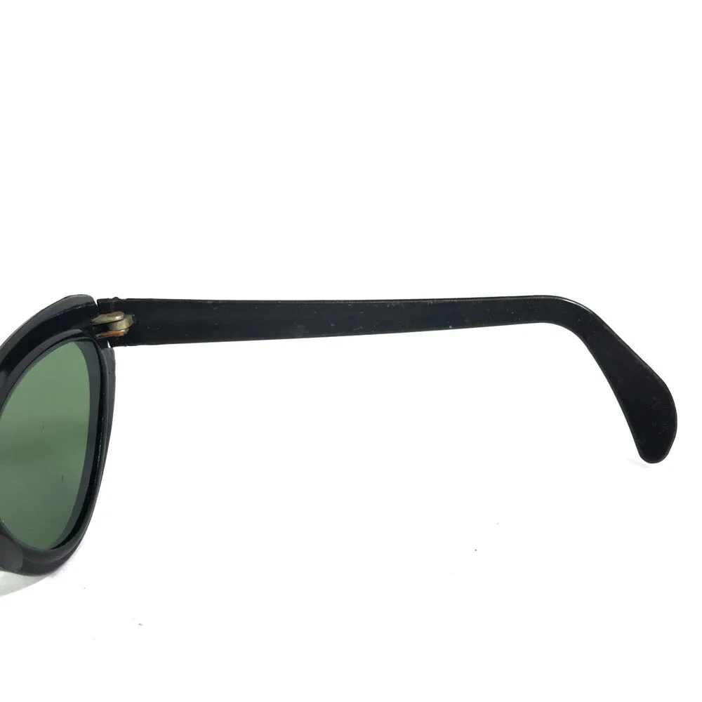 Vintage Sunglasses Shiny Black Floral Frames with Green Glass Lenses 48-24-125